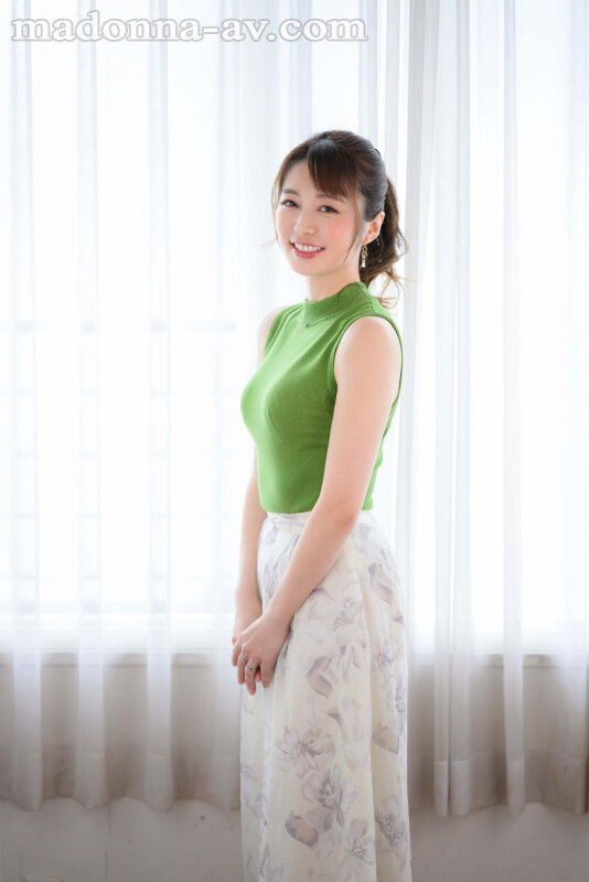 大学生の恋人を夢中にさせる、大人の色気と可愛さを併せ持つ人妻―。 澤乃かのか 42歳 AV DEBUT - サンプル画像 - 2