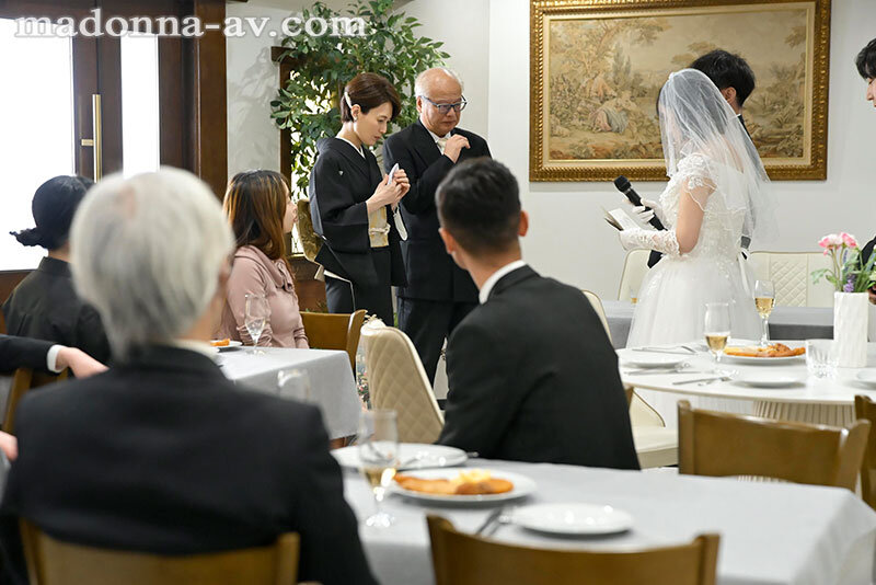 娘の幸せを見届けながら…。披露宴で娘婿に犯●れた母 星冬香 - サンプル画像 - 1