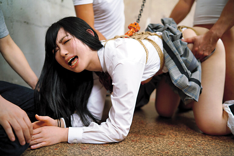 性支配を受け入れる無抵抗な美少女たち File.19 - サンプル画像 - 4