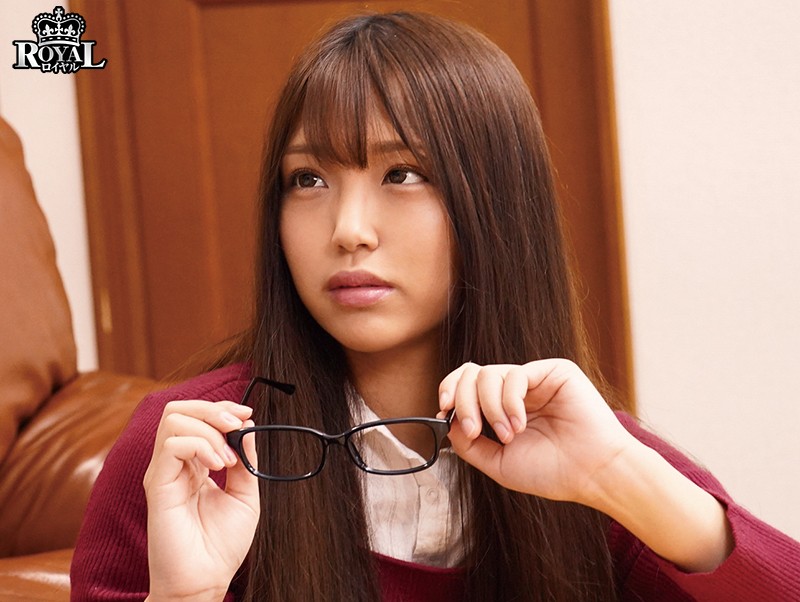 僕の姉は地味で控えめですが、眼鏡を外すと絶世の美女で、長年の想いを告白したら素股からの生挿入で初中出しをさせてくれました。 木下ひまり - サンプル画像 - 3