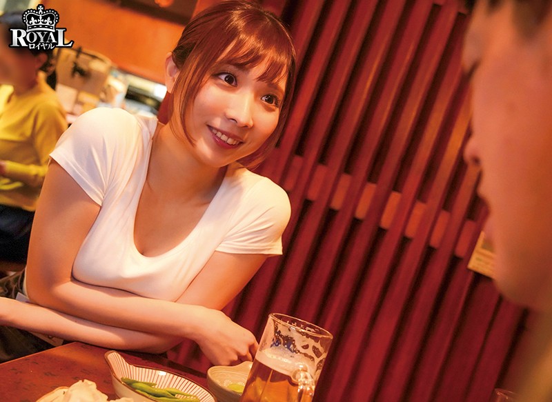 超絶かわいい居酒屋の看板娘は即ヤリOK！手が届きそうで届かない高嶺の花は誘えばハメ撮りも店内エッチも許しちゃう男のいいなりドM娘でした。 月乃さくら - サンプル画像 - 4