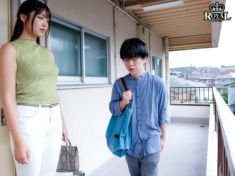 隣の高身長美女に踏まれて堕ちた僕。足先で支配されるたび、射精が止まらない。 木下ひまり - サンプル画像 - 8