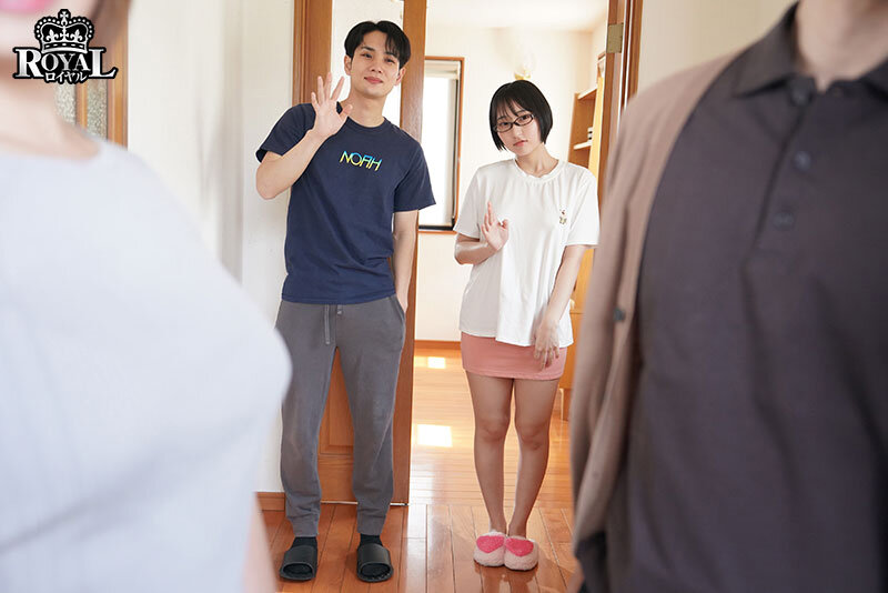 義妹の弾力おっぱいにムラつき即むぎゅしてしまったボク…。拒絶されたと思ったら名残惜しそうにこねくり乳ニーしていて、気づけば秘密のセフレ兄妹になっていた。 糸井瑠花 - サンプル画像 - 9