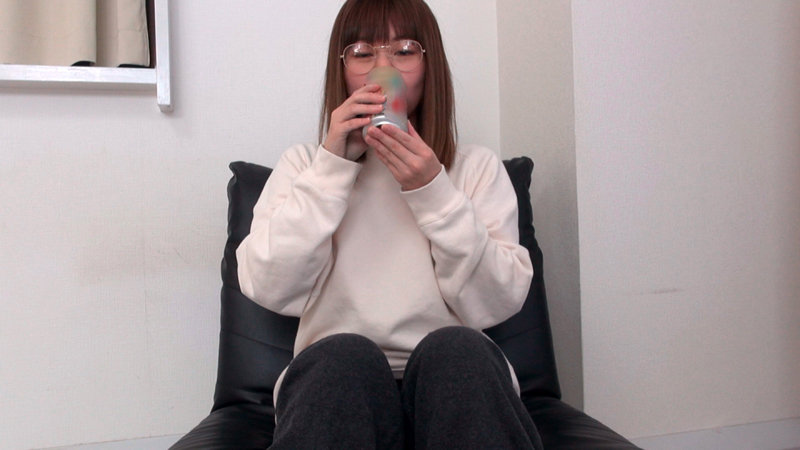 アイスクリーム屋で働くメガネお嬢様 アニメ声で可愛いのに実は酒クズ…絶倫チ●ポで快楽漬けにされちゃいました！ - サンプル画像 - 5