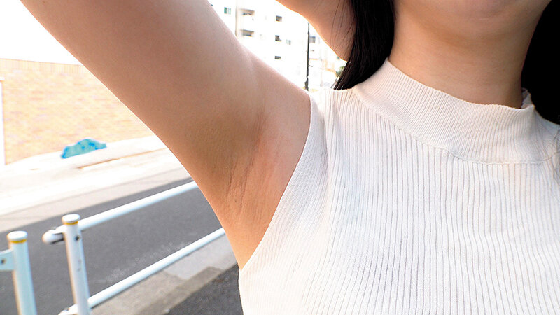 ストリート素人脇見せインタビュー//ツルツル、ムダ毛が甘めの処理、汗だく…様々な脇を街頭で見せてくれた素人美女の脇を超接写＆いじくり倒す4時間59分//大容量ぜーんぶ脇SP - サンプル画像 - 12
