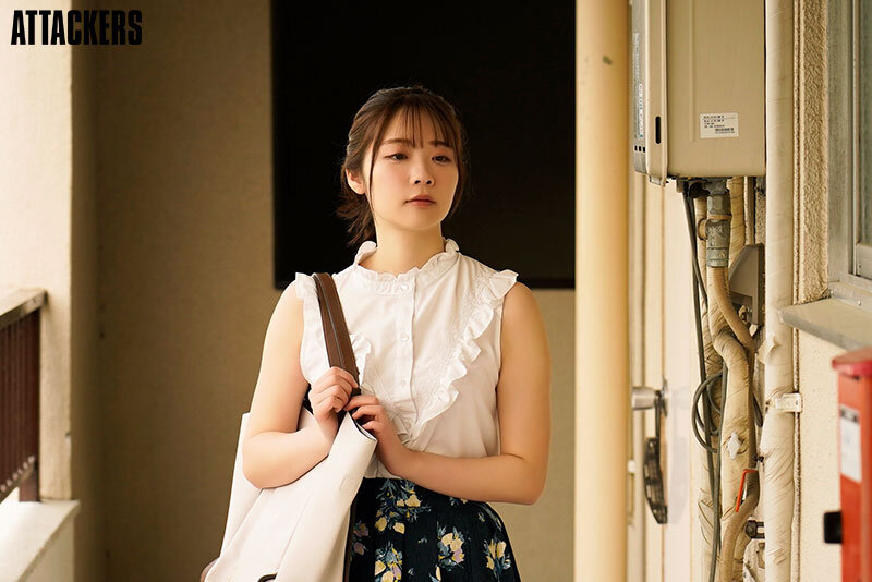「大人になったねぇ…」 今日は幼い頃から成長を見守っていた娘の友達を犯した最高の一日。 二葉エマ - サンプル画像 - 1