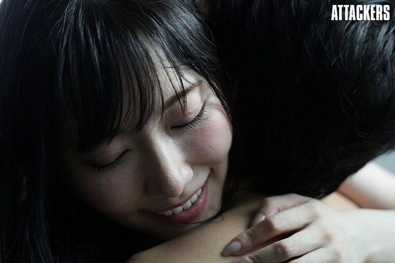 結婚目前の女上司と二人きりで残業。想いを抑えきれずに僕は彼女を… 七海ティナ - サンプル画像 - 10