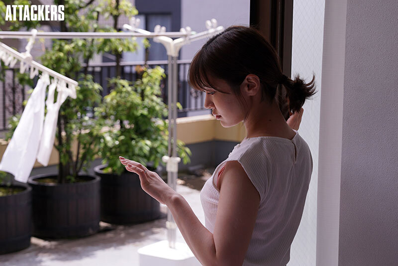 「…やっと見つけた」会いたくなかった男に会ってしまった。8年前、私はこの男にレ●プされた。 鳳みゆ - サンプル画像 - 1