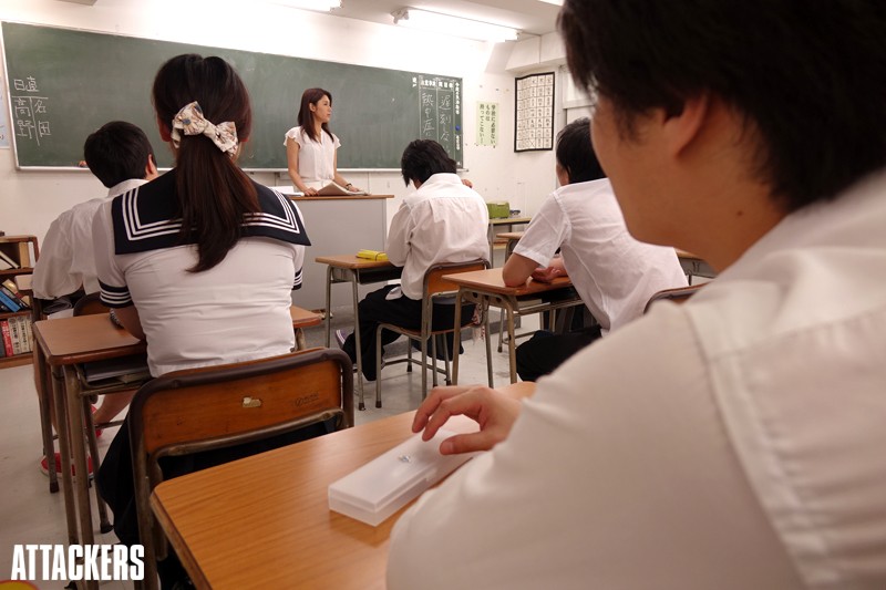 女教師輪姦 生徒たちの標的 原ちとせ - サンプル画像 - 1
