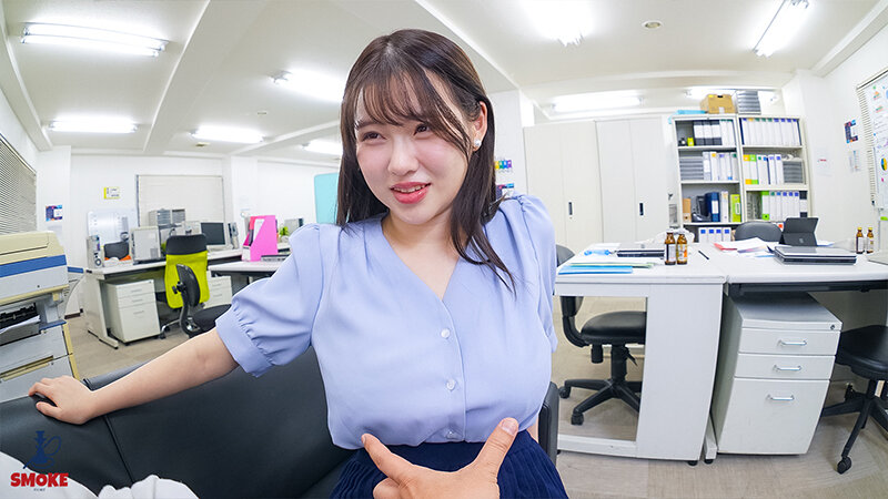 【乳首開発セクハラ】残業中のオフィスで二人きり、無自覚パツパツおっぱい挑発してしまい中年スケベ部長から若肌乳首をネチっこくいじられチクイキ絶頂してしまう色白巨乳部下OL 丸最レア - サンプル画像 - 16