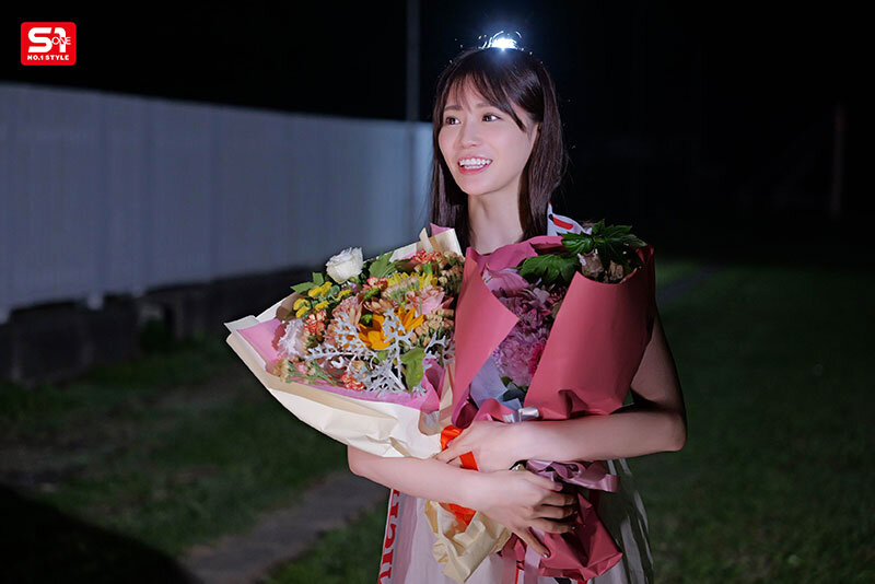 未歩なな引退作 ガチファン感謝祭「私と勝負して勝ったらヤらせてあ・げ・る」引退だから本気でファンと向き合った泥と涙と体液まみれのSEX運動会 - サンプル画像 - 11