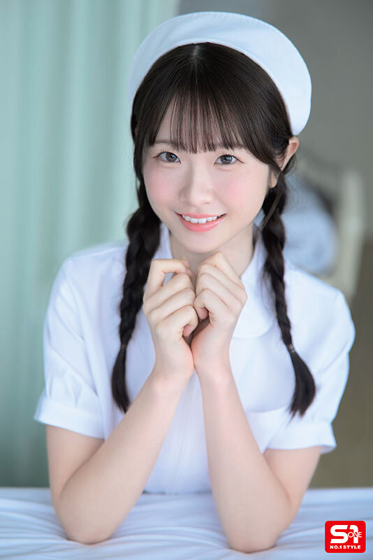セクハラ！性欲処理！顔射！全部許してくれるシャイで優しい新人ナースさんはいつも顔面ザーメンまみれ 白上咲花 - サンプル画像 - 1
