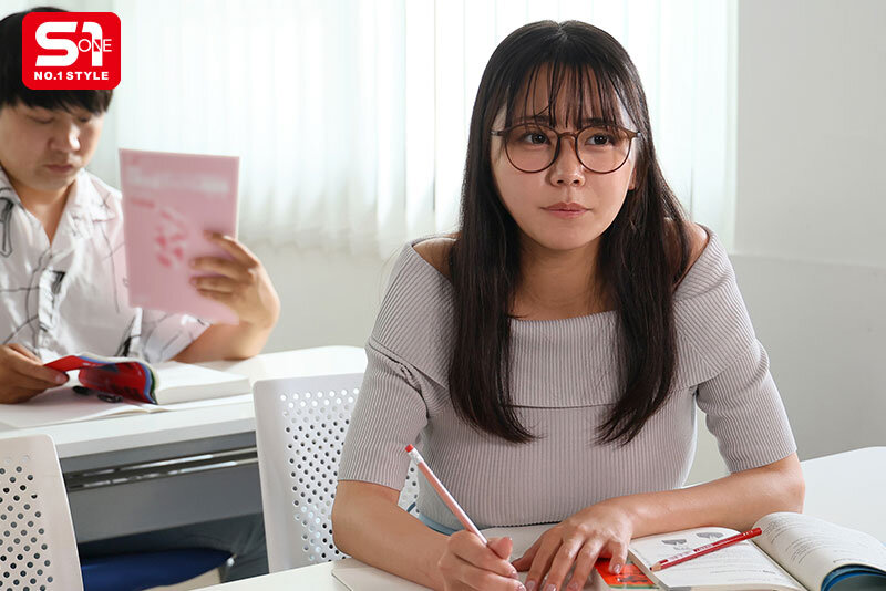 予備校のロリコン講師がまだウブな巨乳生徒に媚薬を塗りたくり、いきなり優秀なキメセク肉オナホに仕上げた一部始終。 田野憂 - サンプル画像 - 1