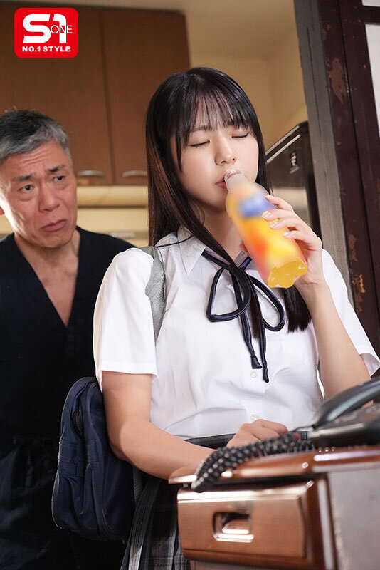 反抗期の私が今ではお義父さんのお薬（※強力媚薬）とオチンチンなしでは生きていけない。まだ女子●生の連子をキメセク中毒にした歪んだ義父の性欲 浅野こころ - サンプル画像 - 3