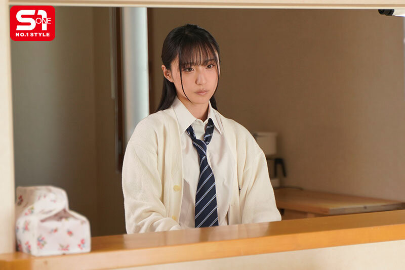 『お兄ちゃん、見て』超清純と思っていた義理の妹が隠れ変態…白昼堂々ノーパンハメ誘惑 新木希空 - サンプル画像 - 1
