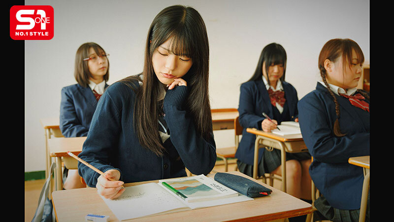 憧れだった担任教師に盗撮されても黙認しているわたし。自己肯定感の低いひとりぼっちJ●はド変態教師すら愛してくれる 浅野こころ - サンプル画像 - 1