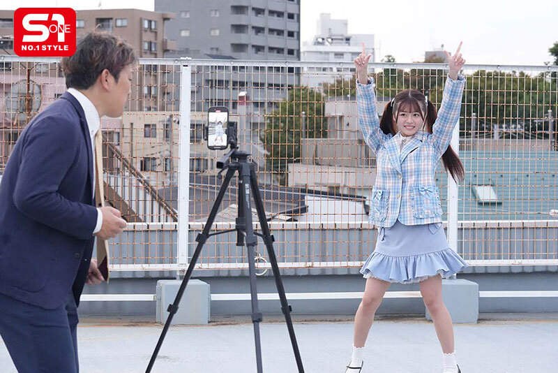 「おっぱい大きくなるってホントですか？」未成熟お嬢ちゃんに偽りの育乳を！媚薬洗脳エステ 桜乃りの - サンプル画像 - 1