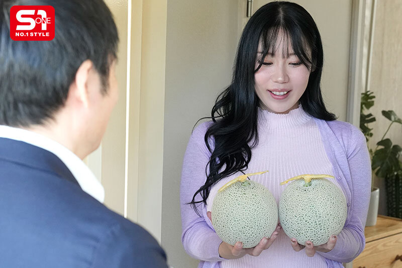 隣のMcup団地妻がメロンサイズ特大ブラを干す昼下がりは旦那不在のサインです…。 みなみ羽琉 - サンプル画像 - 1