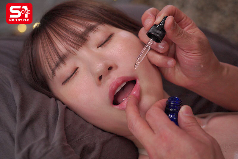 混ぜるな危険！眠剤×媚薬漬け ダウナー異常絶頂 白上咲花 - サンプル画像 - 6