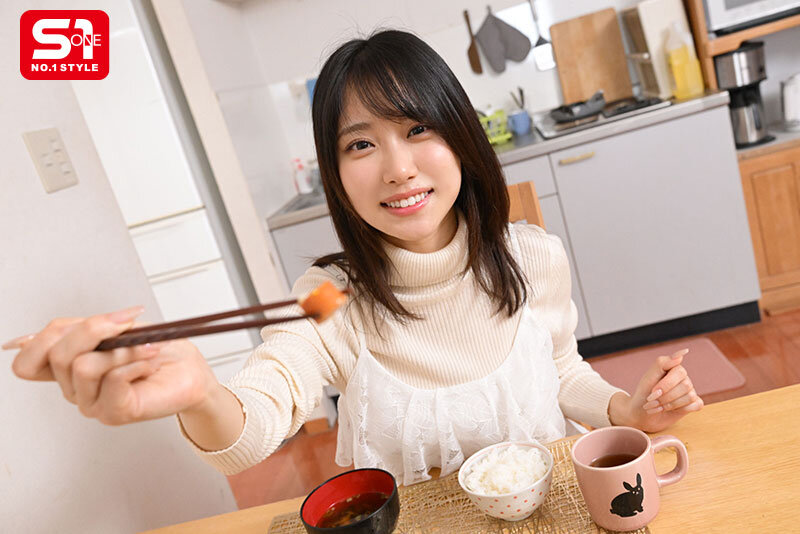 【※脳破壊注意】 やっと出来た初カノジョの正体は… テニサーの男全員とノリでSEX！ 「ヤッちゃう？」が口癖の チンハメビッチでした…。 安達夕莉 - サンプル画像 - 1
