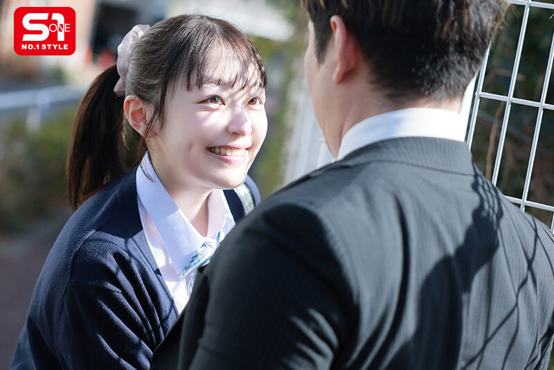脱ぎかけでぐいぐい誘惑してくる20歳年下の無邪気な教え子 白花にあ - サンプル画像 - 1