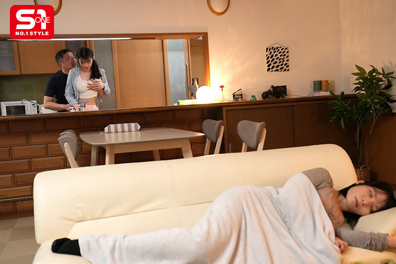 娘の友達は幼顔なのに…身長170cm！おっぱいIカップ！発育エグすぎておじさん我慢出来ないよぉ～ 雛形みくる - サンプル画像 - 7