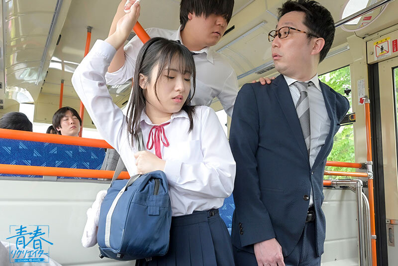 きみの心が、ぼくを潤す。汗ばむ坂道、秘密のバス。「私と一緒に帰りたい」と言ってくれた君を、この腕でもっと強く抱きしめたい。 中森ななみ - サンプル画像 - 8