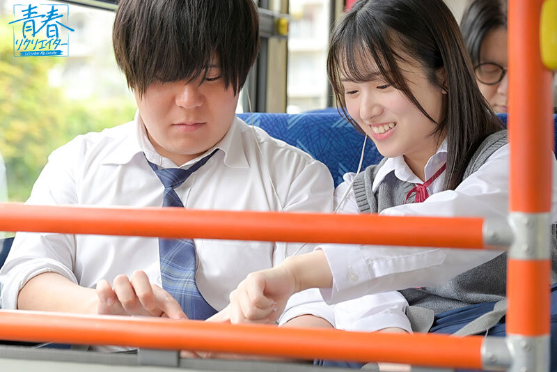 きみの心が、ぼくを潤す。汗ばむ坂道、秘密のバス。「私と一緒に帰りたい」と言ってくれた君を、この腕でもっと強く抱きしめたい。 中森ななみ - サンプル画像 - 9
