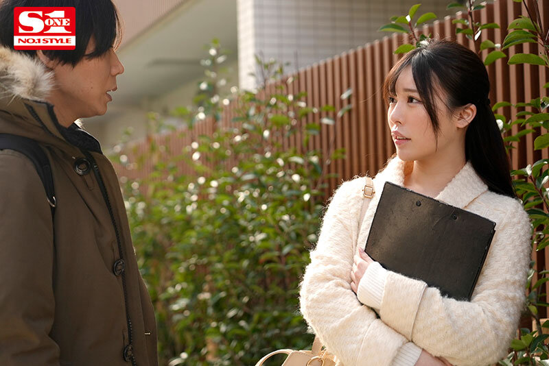 押せば100％ヤレそうな優しいピアノ講師との密着マンツーレッスン 黒島玲衣 - サンプル画像 - 2