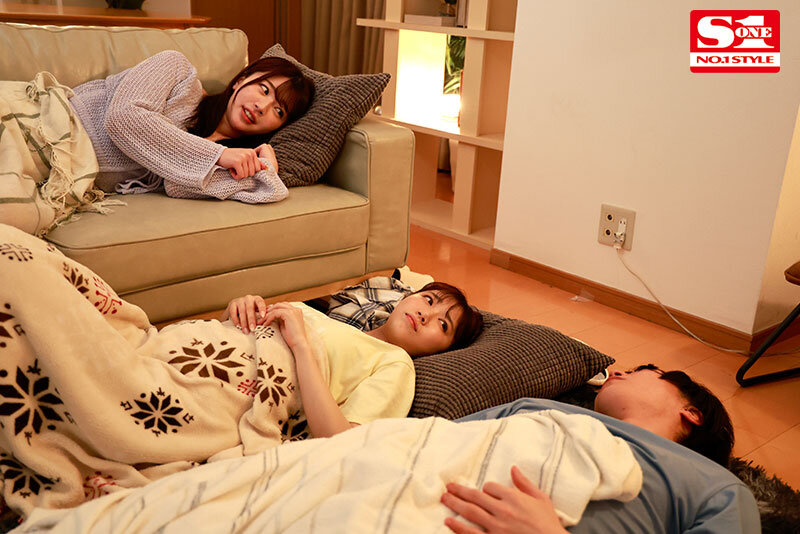Gカップ同級生2人組が僕の家で勉強合宿！休憩の度にエロいことが！ 安達夕莉 宇野みれい - サンプル画像 - 2