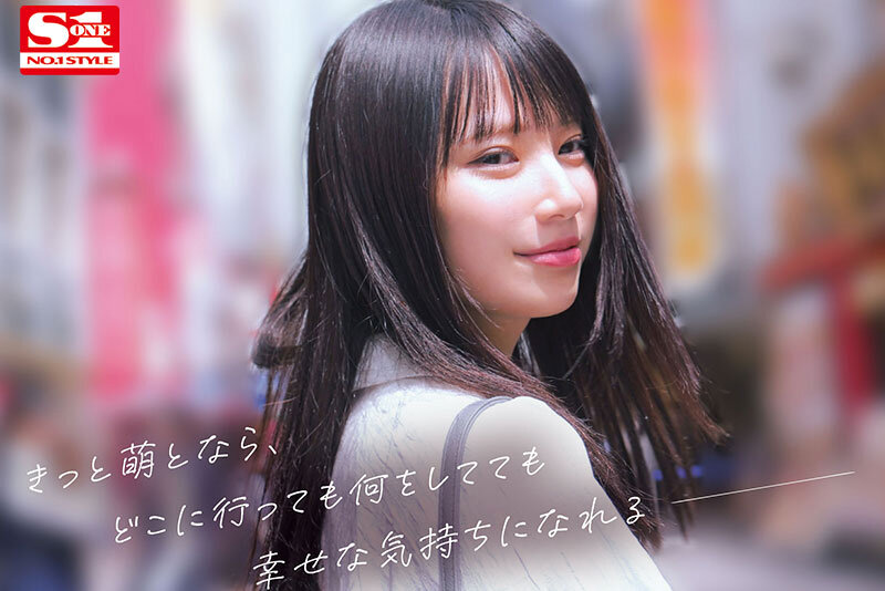 照れて、笑って、キスした後は自宅とホテルで激しく何度も求め合うお泊まりヤリまくり濃密デート 榊原萌 - サンプル画像 - 7