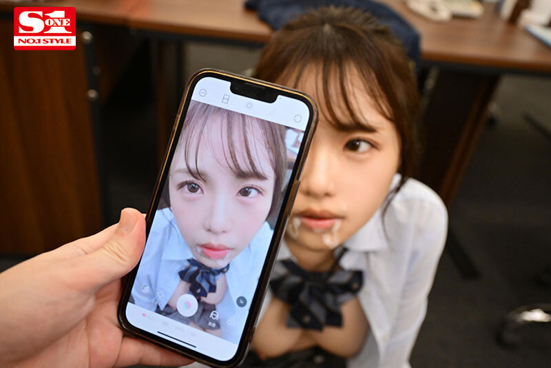 バズりたくて…おま●こまで動画投稿されちゃったZ世代の女子●生 早坂ひめ - サンプル画像 - 10