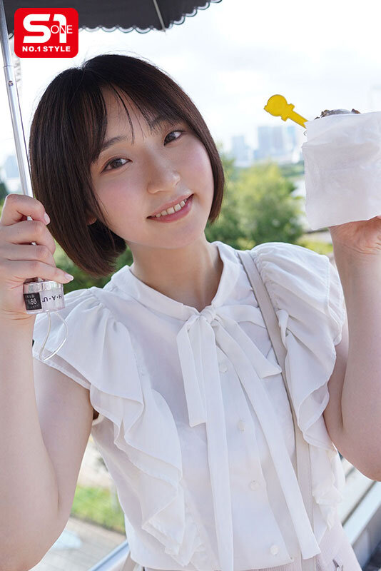 無邪気なのにスッゴくエッチ たくさんはしゃいで、えっちする。昼は無邪気で夜は妖艶─ショートカット×上目遣いがず・る・い！！密着2人だけのヤリまくり濃密デート 糸井瑠花 - サンプル画像 - 2