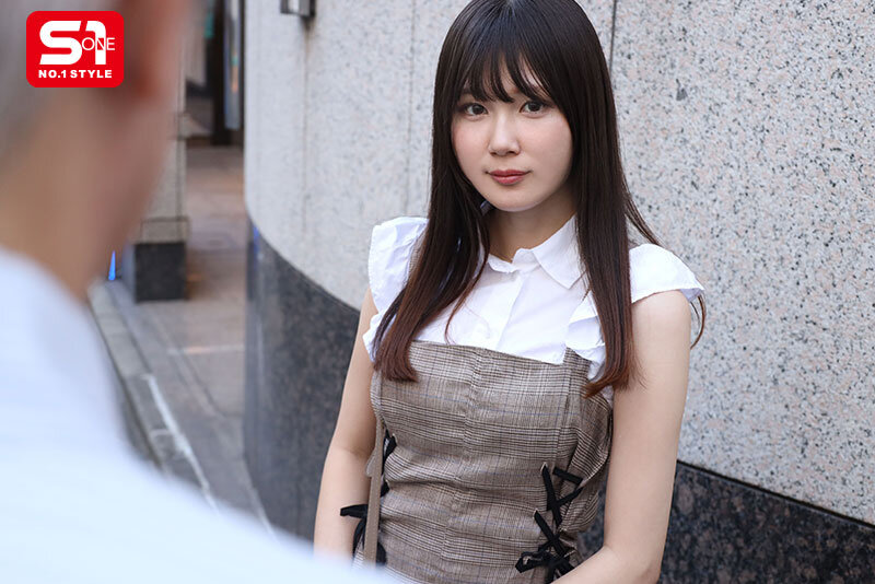 水乃なのはさん（23）は昨年、東京・歌●伎町の某公園周辺で売春目的の「立ちんぼ」を行い、中年男性との変態的な本番行為を繰り返すうちに性的興奮を覚え強く依存するようになってしまいました。 - サンプル画像 - 2