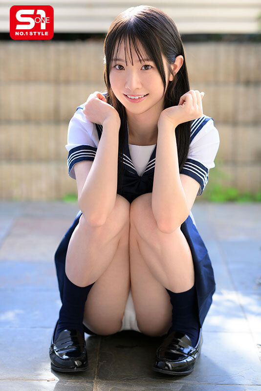 ちょっと前までプロレスごっこしてたガキの妹が最近やたらパンチラしてくる。兄ちゃんどうする…？ GOする！？ 白上咲花 - サンプル画像 - 2