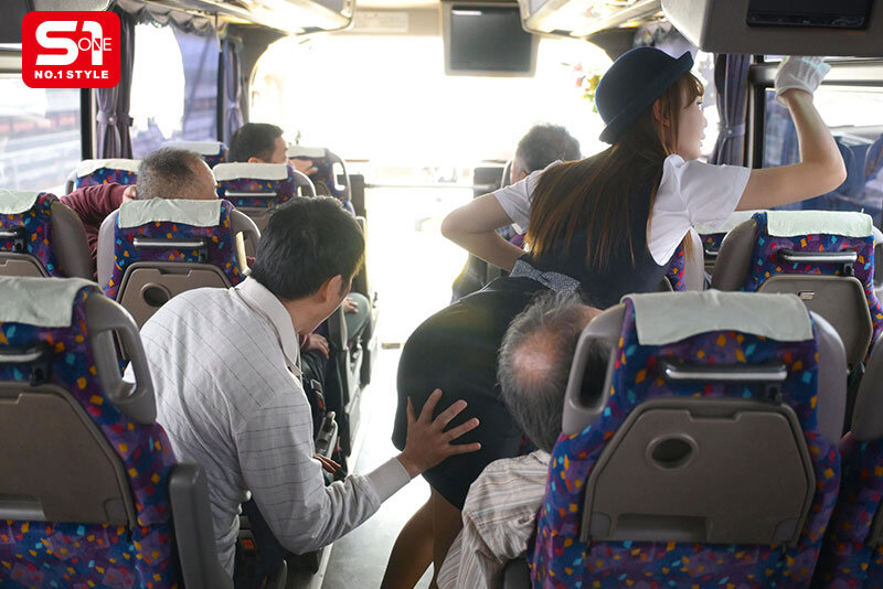 カラダで責任取らされた美人バスガイド 精力オヤジ乗客たちをヌイてもヌイても終わらない大乱交18発射精バスツアー miru - サンプル画像 - 3