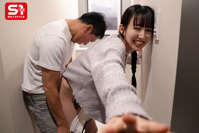 アイドルを秒でハメる！石田佳蓮のプライベートに突撃しまくった前代未聞のドッキリ即ズボスキャンダル！ - サンプル画像 - 2