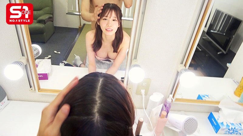 「えっココで！！ムリムリww」アイドル、アーティスト、グラビア、バラエティ番組、マルチタレント未歩ななに1ヶ月完全密着！隙あらばいきなりAV男優ぶっ込みぶっ挿す！ドッキリ即ズボッ！AVドキュメント - サンプル画像 - 4