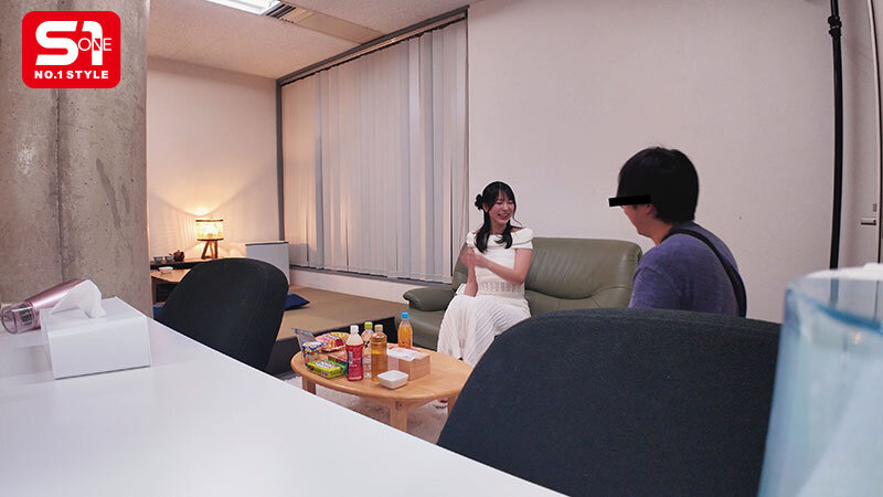 「えっここでヤルの？」密かな変態性がシコい！浅野こころのプライベートに完全密着！隙あらばいきなり即ズボッ大絶頂！前代未聞ドッキリAVドキュメント - サンプル画像 - 10