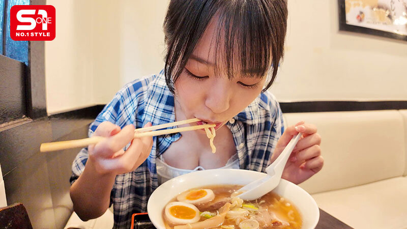「えっここでヤルの？」密かな変態性がシコい！浅野こころのプライベートに完全密着！隙あらばいきなり即ズボッ大絶頂！前代未聞ドッキリAVドキュメント - サンプル画像 - 6