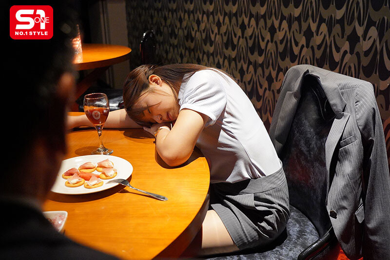 優しくてピュアな最愛彼女が大嫌いな老害クソ上司とのセクハラ交尾でメス化していたなんて… 川越にこ - サンプル画像 - 3