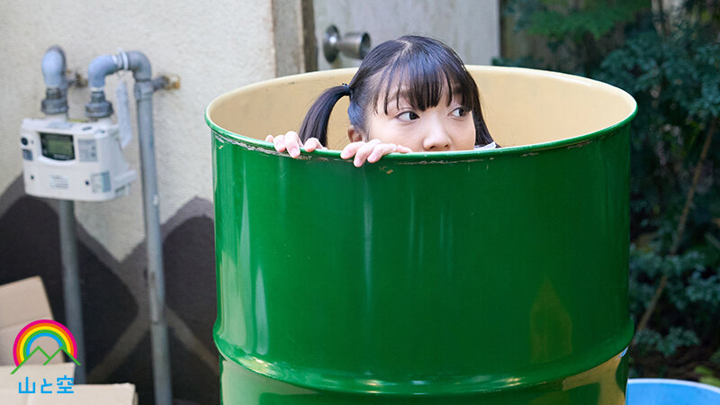 劣等返済ドラム姦 お父さんとお母さんが私を残していなくなりました…今日からドラム缶がお家です 無口な東南アジア少女イチカ146cm - サンプル画像 - 1