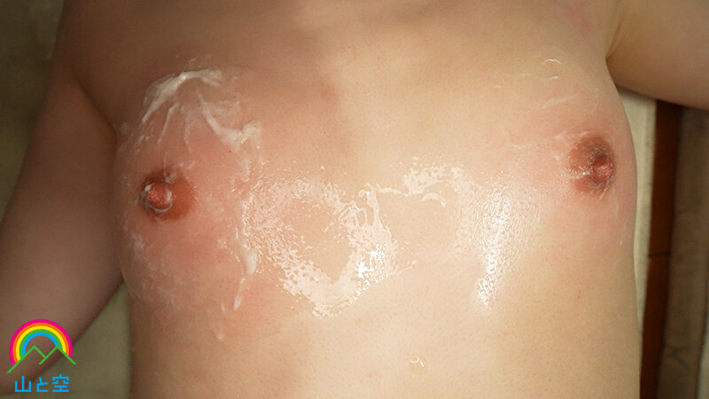 敏感な乳首をこねくり回され我慢できず大量失禁…喉奥貫通イラマ輪●され白目イキしてしまうJ系 皆月ひかる - サンプル画像 - 19