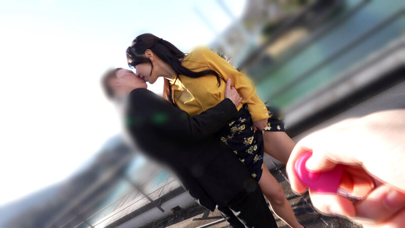 奥様プレバトリモバイ 刺激が欲しい人妻が赤面イキ連発 まんねりに悩む五芭さんをベロチューと猥褻リモバイで連れ回し悶絶失禁させたところ… 五芭 - サンプル画像 - 10