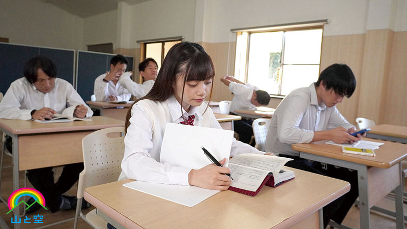 年頃だけど化粧っ気なしのナチュかわ優等生。恋愛やおしゃれに興味うすだが、エロ好奇心は人一倍「恥ずかしいのに、抑えられない…。」生徒会長は真性露出狂 花音うらら - サンプル画像 - 3