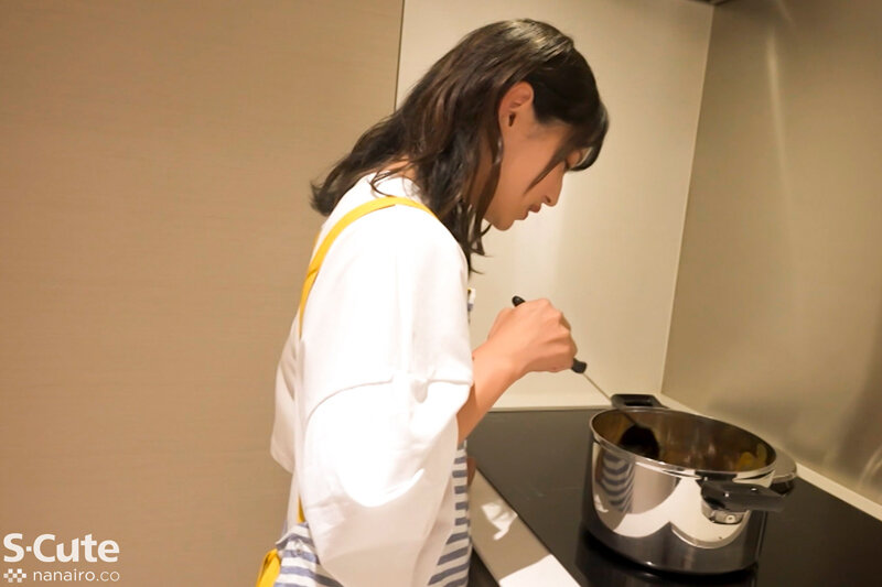 「ご飯にする？お風呂にする？それとも私？」を渚みつきがやったら想像以上にエロ過ぎた。 - サンプル画像 - 5