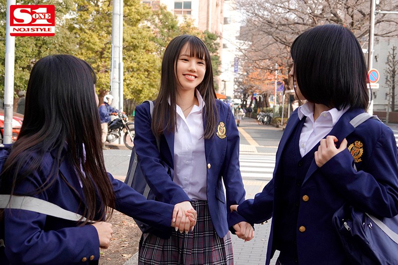 お小遣いのために嫌々だけどオヤジに春を売る女子●生 山崎水愛 - サンプル画像 - 2
