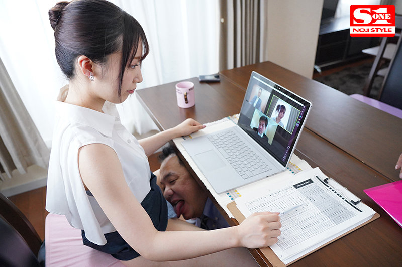 痴女ハラ 若女社長に逆らえず勤務中にイカされ続ける中年平社員の僕 潮美舞 - サンプル画像 - 6