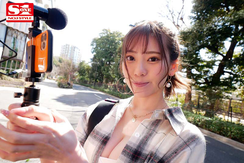 こんな綺麗なお姉さんがドMな僕をめちゃくちゃ射精させるため我が家にやって来た！ 楓ふうあ - サンプル画像 - 1