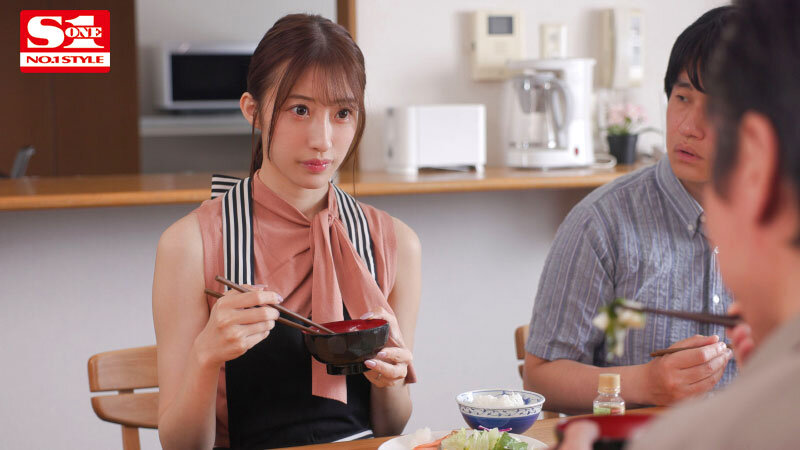 夜間勃起が毎晩スゴすぎる義父に夜●いされ密着スローSEXで犯●れています… 星宮一花 - サンプル画像 - 1